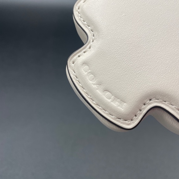 Coach Skull Coin Case - Picture 3 of 6